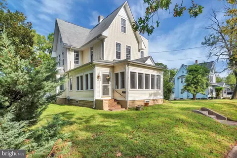 506 E Linden Ave, Lindenwold, NJ 08021