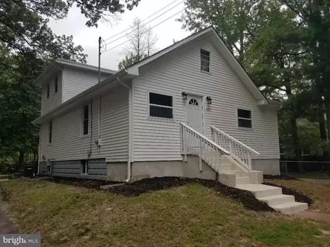 818 Pinelawn Ave, Lindenwold, NJ 08021