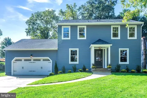 230 Village Ct, Haddonfield, NJ 08033