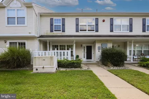 1302 Tanglewood Dr, Sicklerville, NJ 08081