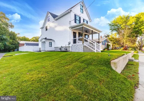 308 Center St, Westmont, NJ 08108