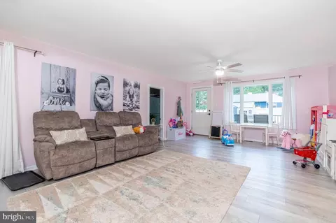 131 Braddock Ave, Hammonton, NJ 08037 photo 13