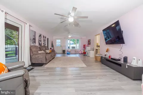 131 Braddock Ave, Hammonton, NJ 08037 photo 12