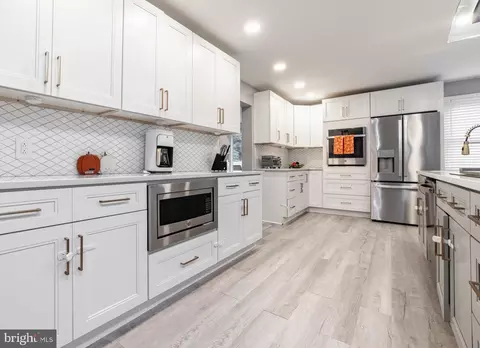 131 Braddock Ave, Hammonton, NJ 08037 photo 17