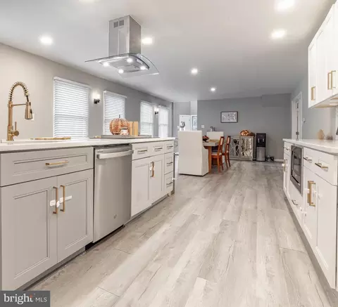 131 Braddock Ave, Hammonton, NJ 08037 photo 21