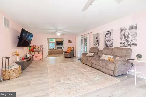 131 Braddock Ave, Hammonton, NJ 08037 photo 14