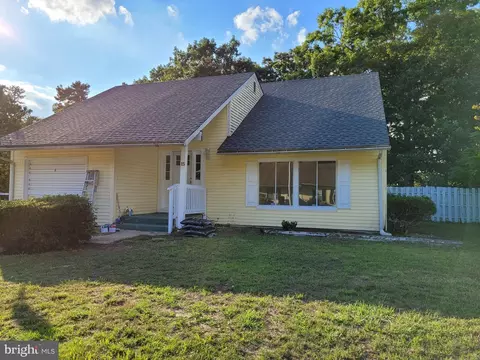 15 Edgeview Ln, Sicklerville, NJ 08081