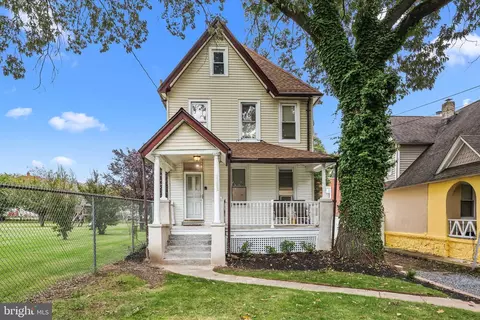 2162 37th St, Pennsauken, NJ 08110