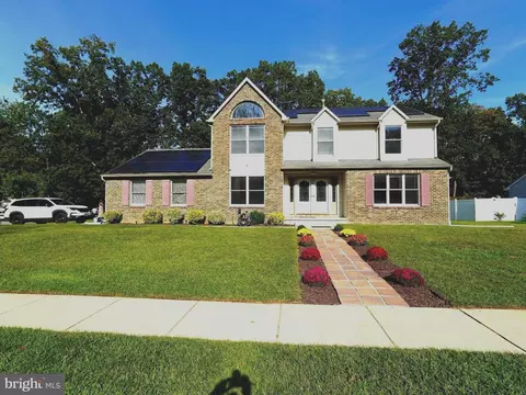 6 Cooper Skill Dr, Sicklerville, NJ 08081