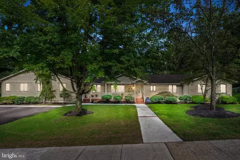 107 Sunset Dr, Voorhees, NJ 08043