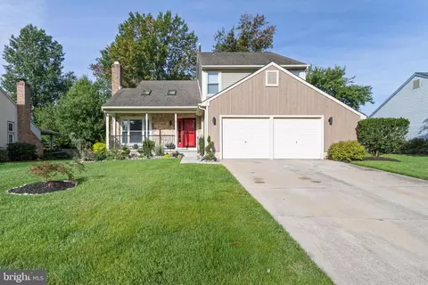 5 Stonegate Ct, Blackwood, NJ 08012