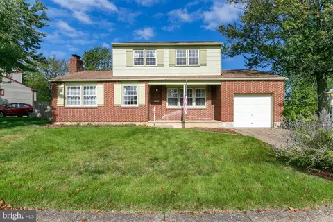 2635 Burning Tree Rd, Pennsauken, NJ 08109