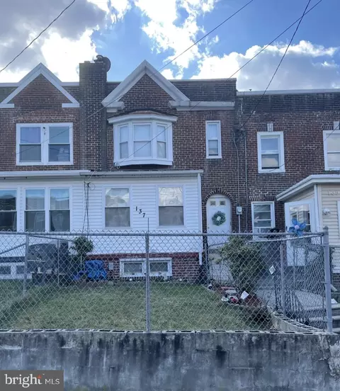 137 N 32nd St, Camden, NJ 08105