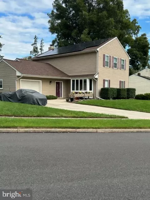 427 Narragansett Dr, Cherry Hill, NJ 08002
