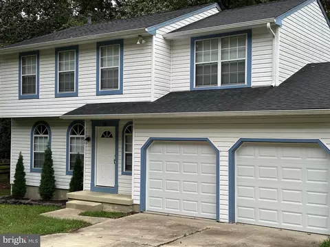 15 Innsbruck Dr, Sicklerville, NJ 08081