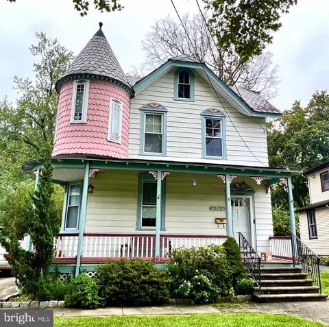 70 W Chestnut Ave, Merchantville, NJ 08109