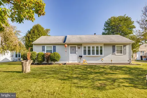 26 Elinor Ave, Stratford, NJ 08084