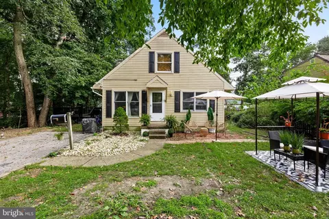 29 Monmouth Ave, Clementon, NJ 08021