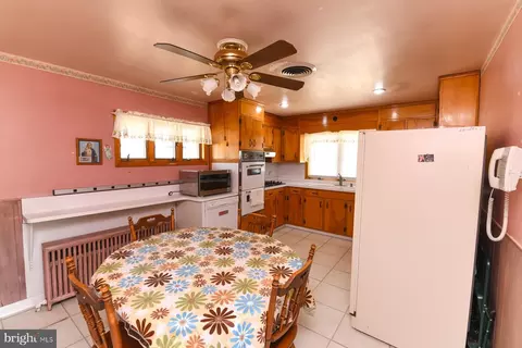 921 Kayser Ave, Pine Hill, NJ 08021 photo 8