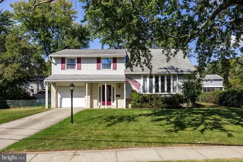 1512 Longfellow Dr, Cherry Hill, NJ 08003