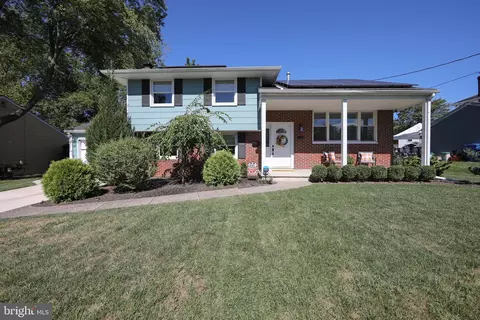 113 Ashley Ct, Cherry Hill, NJ 08003
