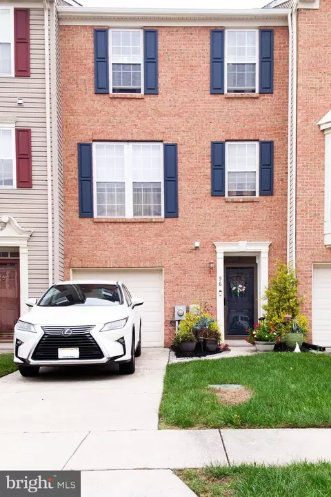 96 Colts Neck Dr, Sicklerville, NJ 08081