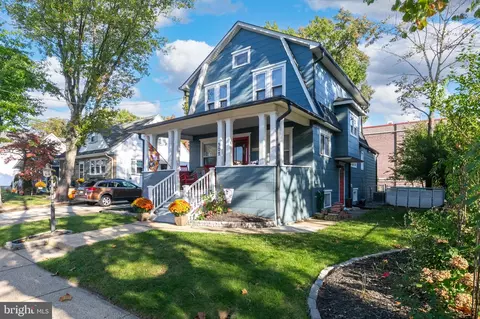 302 Center St, Westmont, NJ 08108