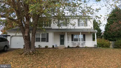 49 Nashua Dr, Sicklerville, NJ 08081