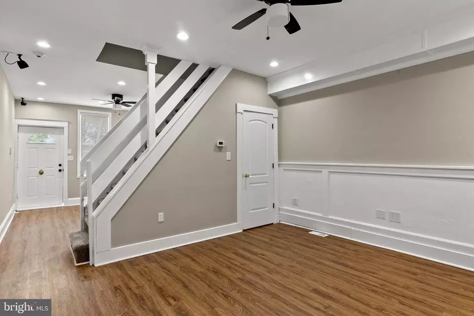  241 3rd St, Gloucester City, NJ 08030 photo 6