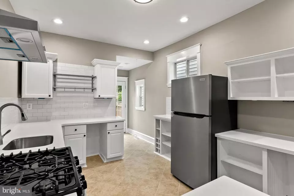  241 3rd St, Gloucester City, NJ 08030 photo 9