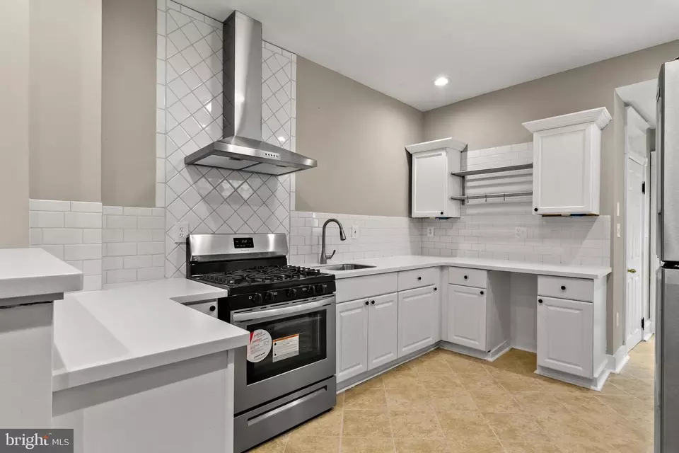  241 3rd St, Gloucester City, NJ 08030 photo 7