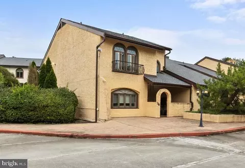 10 Centura, Cherry Hill, NJ 08003