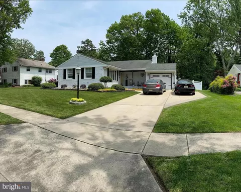 121 Granville Dr, Cherry Hill, NJ 08034