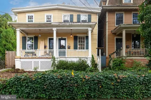 446 Kings Hwy E, Haddonfield, NJ 08033