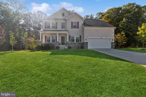 7 Mimosa Ct, Sicklerville, NJ 08081