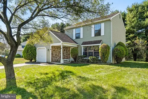 14 Devonshire Ct, Sicklerville, NJ 08081 photo 2