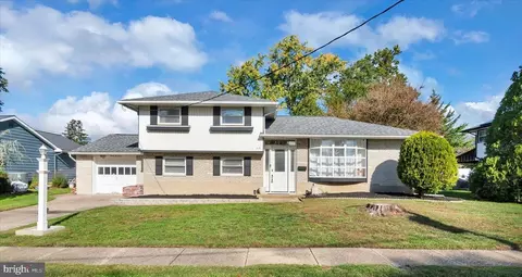 713 George Ln, Glendora, NJ 08029