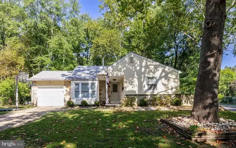 119 Stratford Ave, Stratford, NJ 08084