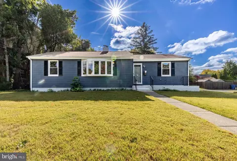 39 Broadway, Laurel Springs, NJ 08021