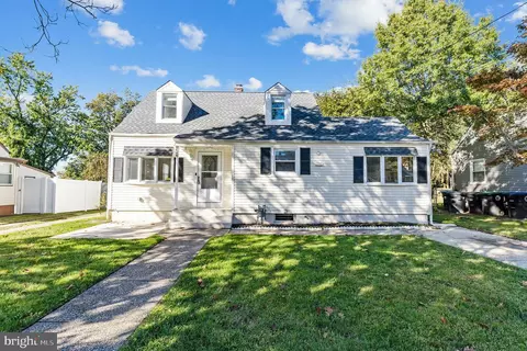 226 Countiss Ave, Clementon, NJ 08021