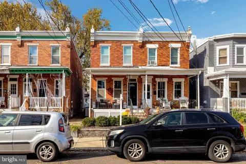29 E Collings Ave, Collingswood, NJ 08108