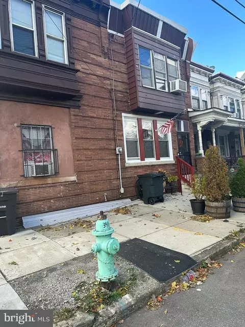 1919 S 4th St, Camden, NJ 08104