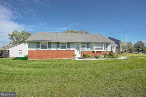 453 Windsor Dr, Bellmawr, NJ 08031