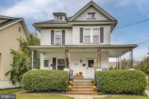 211 Park Ave, Collingswood, NJ 08108