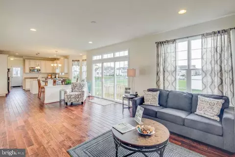 20 Champlain St, Sicklerville, NJ 08081 photo 5