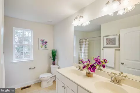 20 Champlain St, Sicklerville, NJ 08081 photo 7