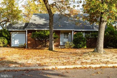 103 Yale Rd, Voorhees, NJ 08043