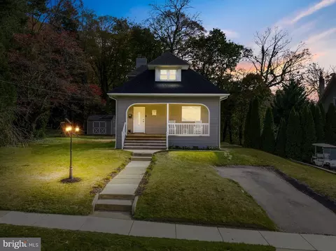 723 Park Ave, Laurel Springs, NJ 08021