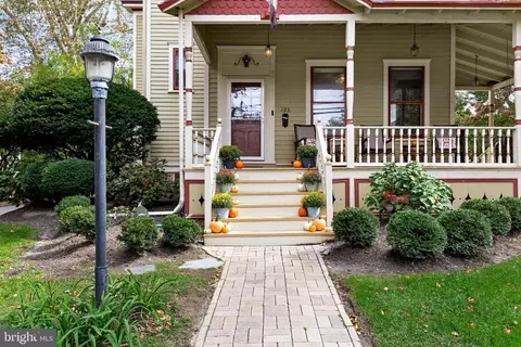 135 Warwick Rd, Haddonfield, NJ 08033 photo 2