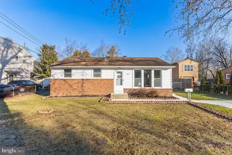 809 Bentley Rd, Lindenwold, NJ 08021